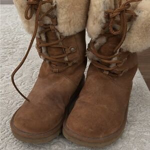 UGG Tan Shearling Winter Boots 1892 Montclair in Chesnut